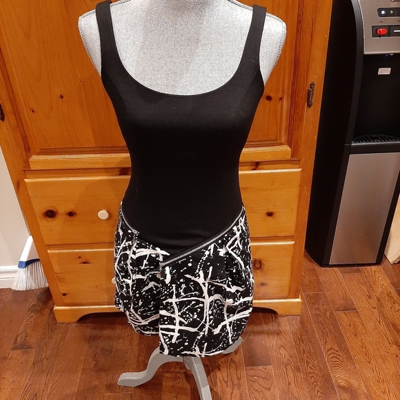 Adorable 80s style zipper dress - Picture 5 of 7